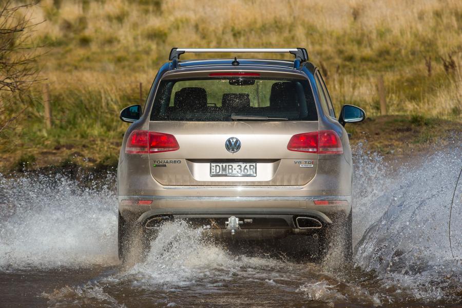  Volkswagen Touareg V6 TDI Adventure 2017 года  (AU) (фото 19 из 33)